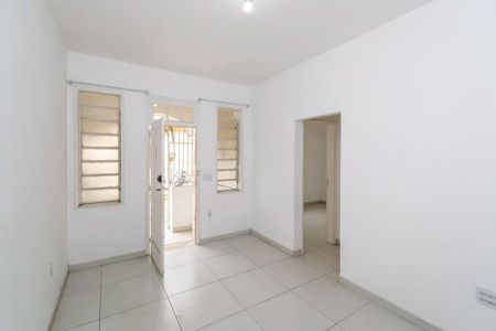 Sala de casa à venda com 2 quartos, 60m² em Olaria, Rio de Janeiro