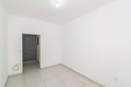 Casa à venda com 60m², 2 quartos e sem vaga Casa à venda com 60m², 2 quartos e sem vagaSala