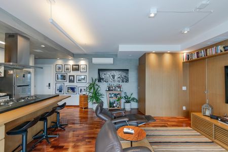 Apartamento para alugar com 73m², 1 quarto e 2 vagasSala