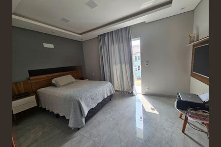 Casa de condomínio à venda com 161m², 3 quartos e 2 vagas Casa de condomínio à venda com 161m², 3 quartos e 2 vagasQuarto