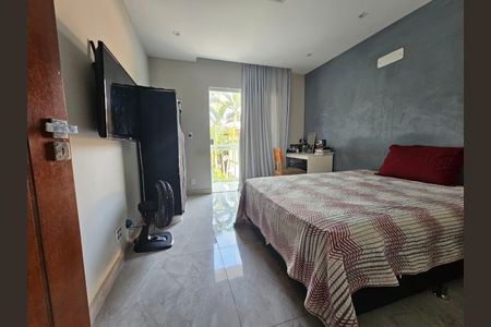 Casa de condomínio à venda com 161m², 3 quartos e 2 vagas Casa de condomínio à venda com 161m², 3 quartos e 2 vagasQuarto