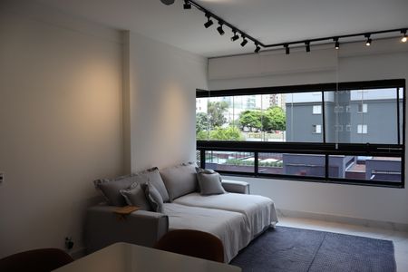 Apartamento à venda com 70m², 2 quartos e 1 vagaSala e cozinha integrada 