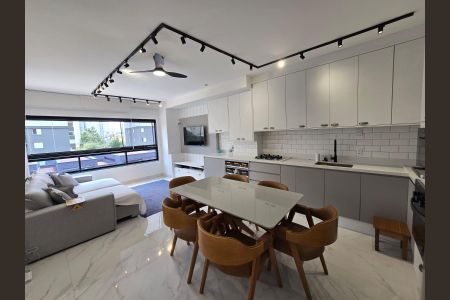 Apartamento à venda com 70m², 2 quartos e 1 vagaSala e cozinha integrada 