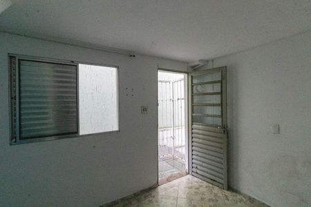 Casa para alugar com 60m², 2 quartos e 1 vagaQuarto Externo 