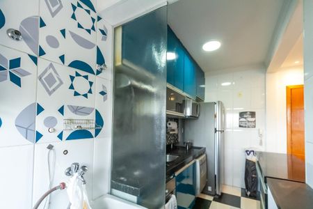 Apartamento à venda com 51m², 2 quartos e 1 vagaCozinha e Área de Serviço