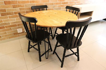 Apartamento à venda com 45m², 1 quarto e sem vagaMesa de Jantar