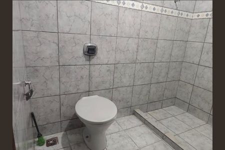 Casa para alugar com 104m², 2 quartos e 4 vagasBanheiro