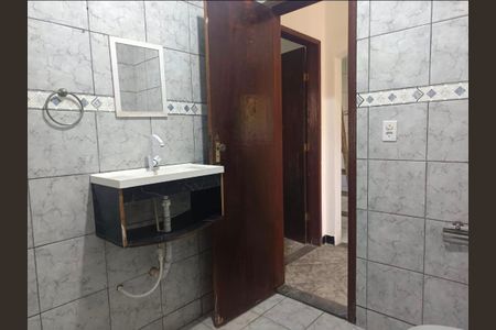 Casa para alugar com 104m², 2 quartos e 4 vagasBanheiro
