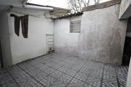 Casa à venda com 200m², 1 quarto e 2 vagasQuintal
