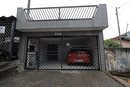 Casa à venda com 200m², 1 quarto e 2 vagasFachada
