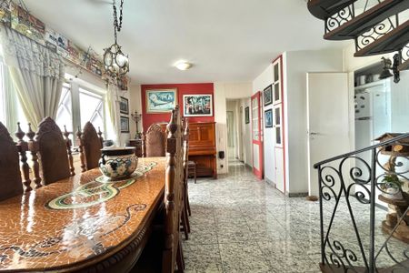 Apartamento à venda com 140m², 3 quartos e 1 vagaSala