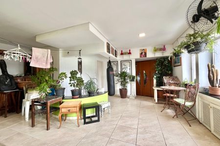 Apartamento à venda com 140m², 3 quartos e 1 vagaCobertura 