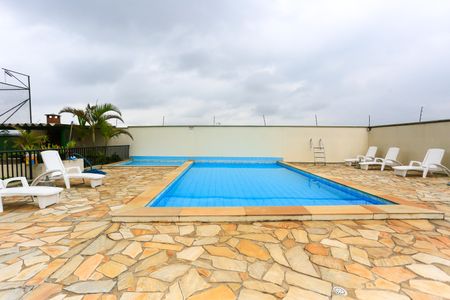 Apartamento para alugar com 85m², 2 quartos e 2 vagasÁrea comum - Piscina