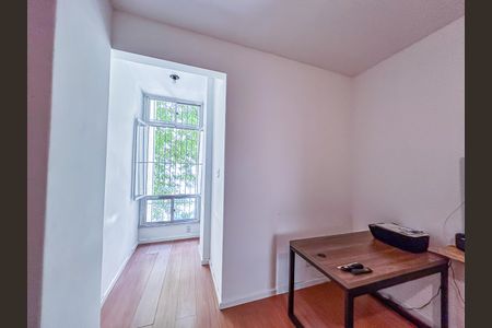 Apartamento à venda com 75m², 2 quartos e sem vaga