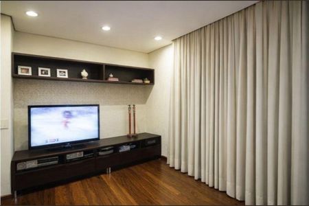 Casa para alugar com 5 quartos, 514m² em Parque dos Principes, São Paulo