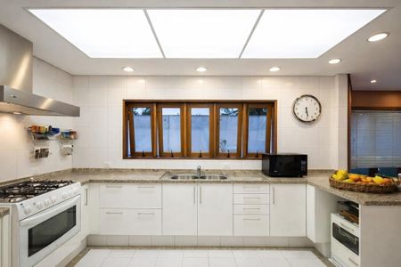 Casa para alugar com 5 quartos, 514m² em Parque dos Principes, São Paulo