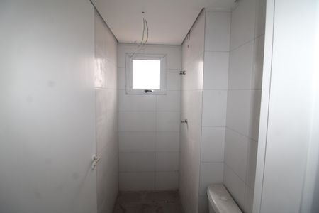 Banheiro de apartamento à venda com 1 quarto, 79m² em Piqueri, São Paulo