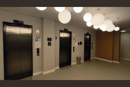 Apartamento para alugar com 43m², 2 quartos e 1 vagaElevadores