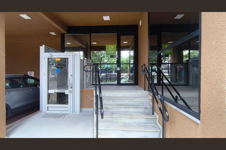 Apartamento para alugar com 43m², 2 quartos e 1 vagaFachada + Plaquinha