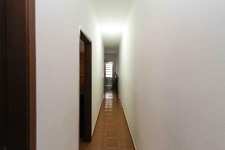 Casa à venda com 200m², 4 quartos e 2 vagasCorredor