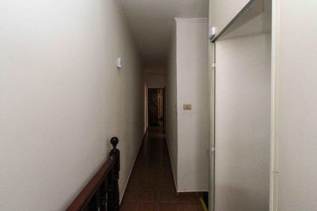 Corredor de casa à venda com 4 quartos, 200m² em Vila Antonieta, São Paulo