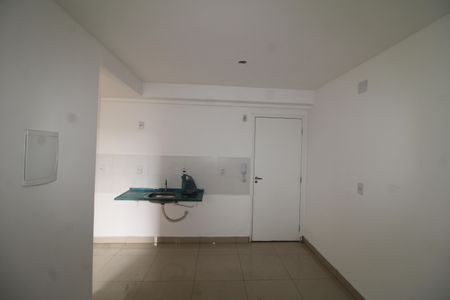Sala / Cozinha de apartamento à venda com 2 quartos, 48m² em Piqueri, São Paulo