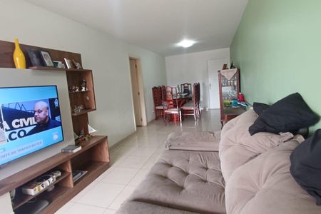 Sala de apartamento para alugar com 3 quartos, 109m² em Jardim Vinte E Cinco de Agosto, Duque de Caxias