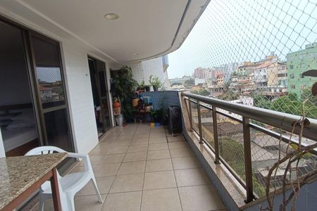 Apartamento para alugar com 109m², 3 quartos e 2 vagasVaranda