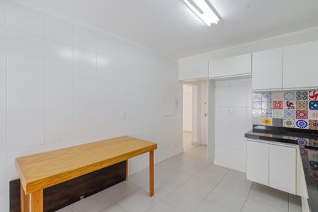 Apartamento para alugar com 100m², 2 quartos e 1 vaga Apartamento para alugar com 100m², 2 quartos e 1 vagaCozinha
