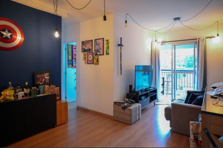 Apartamento à venda com 60m², 2 quartos e 1 vaga Apartamento à venda com 60m², 2 quartos e 1 vagaSala