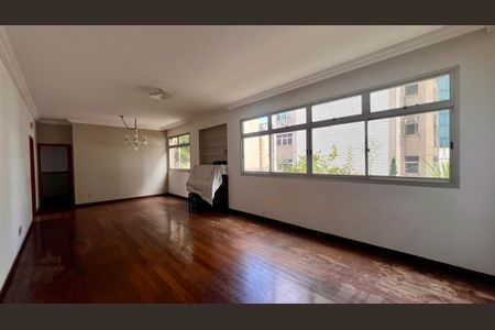 Apartamento à venda com 209m², 4 quartos e 2 vagassala 
