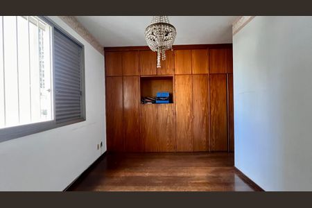 Apartamento à venda com 209m², 4 quartos e 2 vagasquarto 