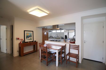 Sala de apartamento à venda com 2 quartos, 80m² em Vila Olímpia, São Paulo