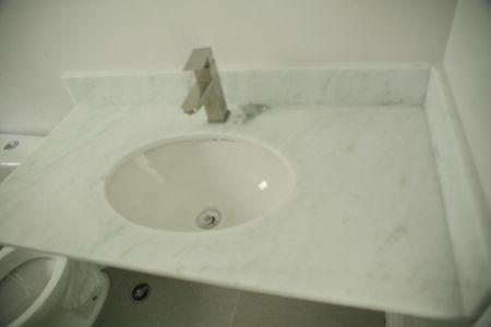 Apartamento à venda com 83m², 2 quartos e 2 vagasSuíte -Banheiro 