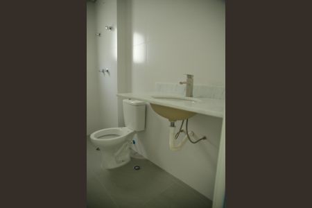 Apartamento à venda com 83m², 2 quartos e 2 vagasSuíte -Banheiro 