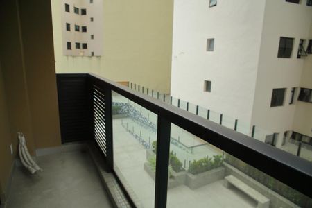 Apartamento à venda com 83m², 2 quartos e 2 vagasQuarto 2 - Sacada 