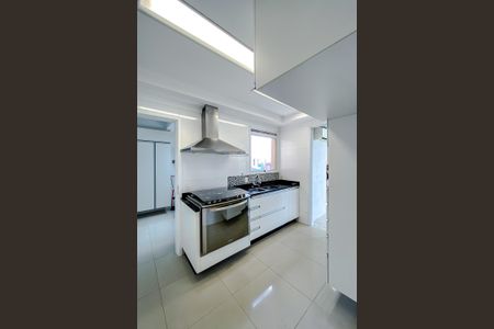 Apartamento para alugar com 146m², 3 quartos e 2 vagasCozinha