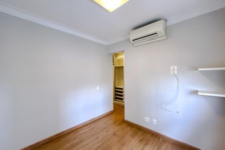 Apartamento para alugar com 146m², 3 quartos e 2 vagasQuarto 3 - Suíte