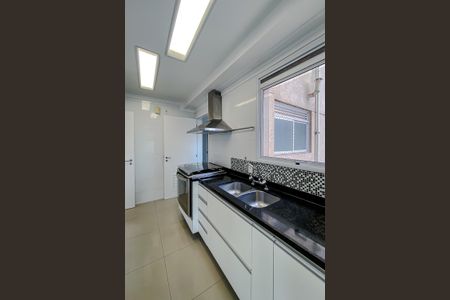 Apartamento para alugar com 146m², 3 quartos e 2 vagasCozinha