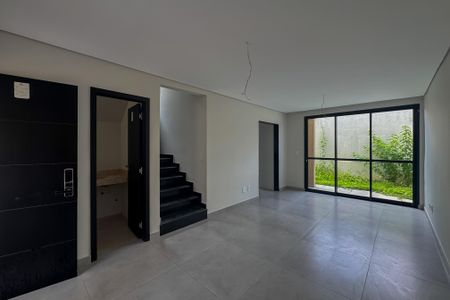 Sala de casa à venda com 3 quartos, 129m² em Pampulha, Belo Horizonte