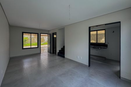 Sala de casa à venda com 3 quartos, 129m² em Pampulha, Belo Horizonte