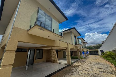 Entrada de casa à venda com 3 quartos, 129m² em Pampulha, Belo Horizonte