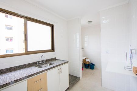 Apartamento para alugar com 70m², 2 quartos e 2 vagasCozinha