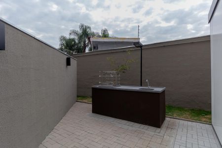 Apartamento para alugar com 34m², 2 quartos e 1 vaga Apartamento para alugar com 34m², 2 quartos e 1 vagaÁrea Comum - Churrasqueira