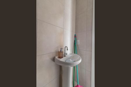 Apartamento para alugar com 34m², 2 quartos e 1 vaga Apartamento para alugar com 34m², 2 quartos e 1 vagaBanheiro