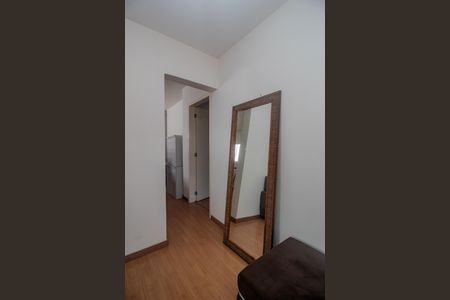 Casa à venda com 300m², 4 quartos e 3 vagas Casa à venda com 300m², 4 quartos e 3 vagasSala