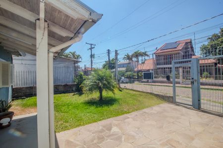 Casa à venda com 300m², 4 quartos e 3 vagas Casa à venda com 300m², 4 quartos e 3 vagasJardim