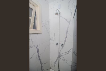 Casa à venda com 300m², 4 quartos e 3 vagas Casa à venda com 300m², 4 quartos e 3 vagasBanheiro