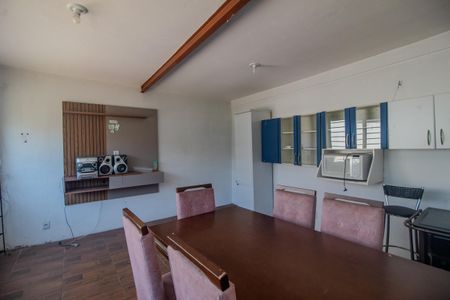 Casa à venda com 300m², 4 quartos e 3 vagas Casa à venda com 300m², 4 quartos e 3 vagasSala casa 2