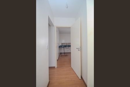 Casa à venda com 300m², 4 quartos e 3 vagas Casa à venda com 300m², 4 quartos e 3 vagasCorredor